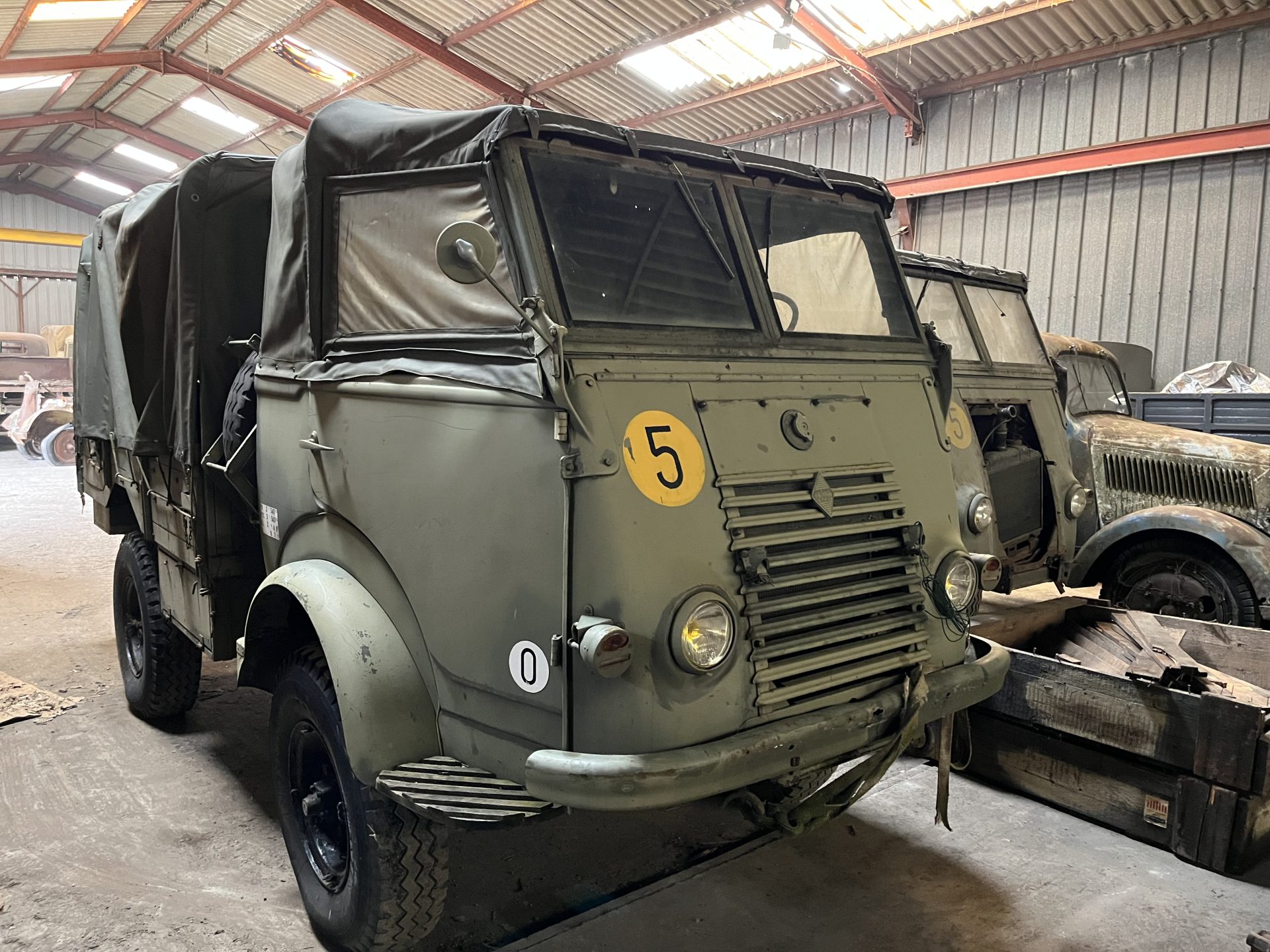 Renault R2087